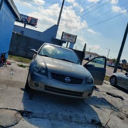 2004 Nissan Altima 