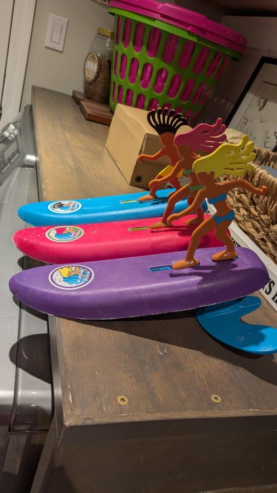 Surfer Dudes 