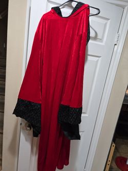 Adult cape