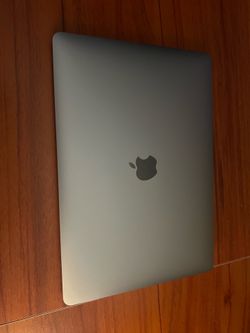 2020 MacBook Air 13-inch Retina, Intel i3, 8GB RAM, 256GB SSD – Excellent Condition