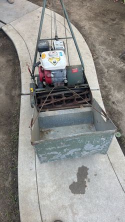 Honda Trimmer And Lawn Mower