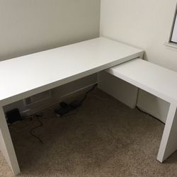 IKEA Malm Desk with Pull Out Panel (White)