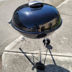 Clean And Ready To BBQ  Weber Jumbo Joe Premium 22 Grill

