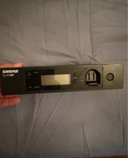 Shure GLXD4R with body pack and Beta98h microphone