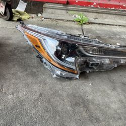 2020 2022 toyota corolla le passenger right headlight 