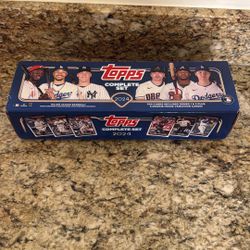 Topps 2024 Baseball Complete Factory Set