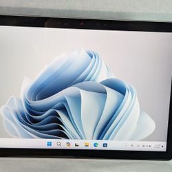 VERY NICE MICROSOFT SURFACE GO 2 WINDOWS TABLET M3  10.5" Windows 11