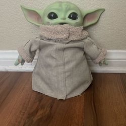 Baby Yoda / Grogu Doll – Used, Good Condition