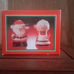 Christmas Salt And Pepper Shakers