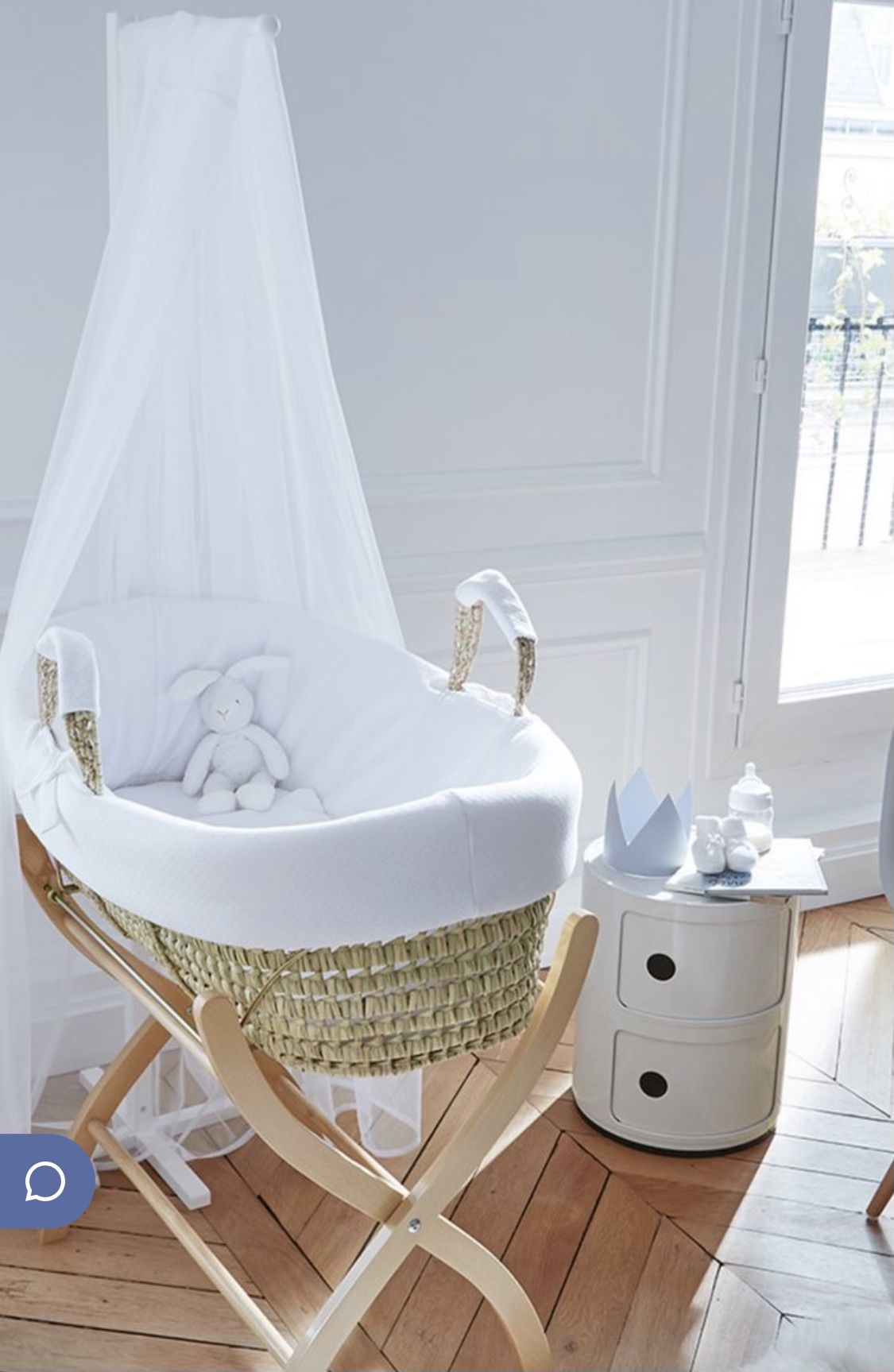 French elegant and retro bassinet - Jacadi