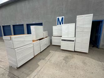 White Shaker Kitchen Cabinet Set