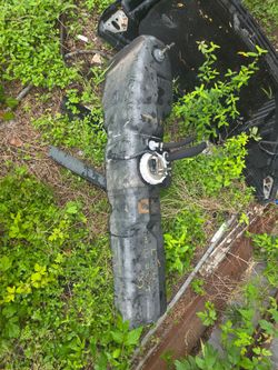 04-11 Ranger fuel tank