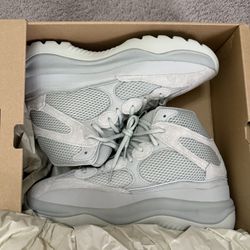 Adidas Yeezy Dsrt Boot Salt Size 11 