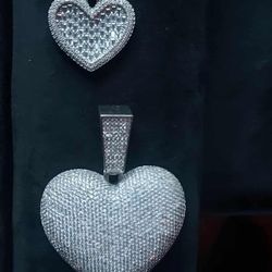 Moisanite And Diamond Heart Vvs