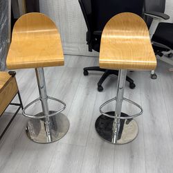 Adjustable Height Bar Stools – 2 Available, Great for Kitchen Island or Counter