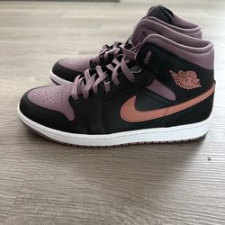 Air Jordan 1 Mid SE 'Black Sky J Mauve'