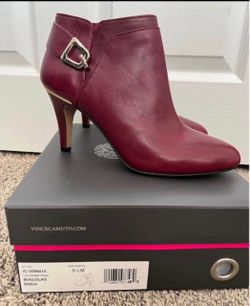 Vince Camuto women’s booties size 8.5