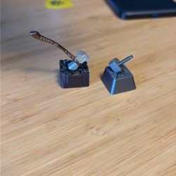 Thors Hammer & Axe Keycap Set