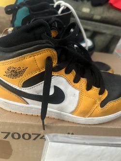 Sneakers For Kids