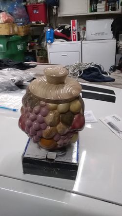 Ceramic cookie jar vintage