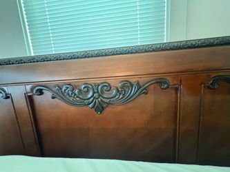 King size Bedroom set