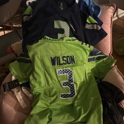 2 Seahawks Brand New Russel Wilson Youth M Jerseys