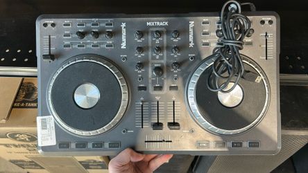 Numark Mixtrack