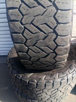 35x12.50R20 Nitto Recon Grappler Tires (3)