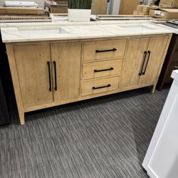 72” Bathroom Vanity In Wood Color 