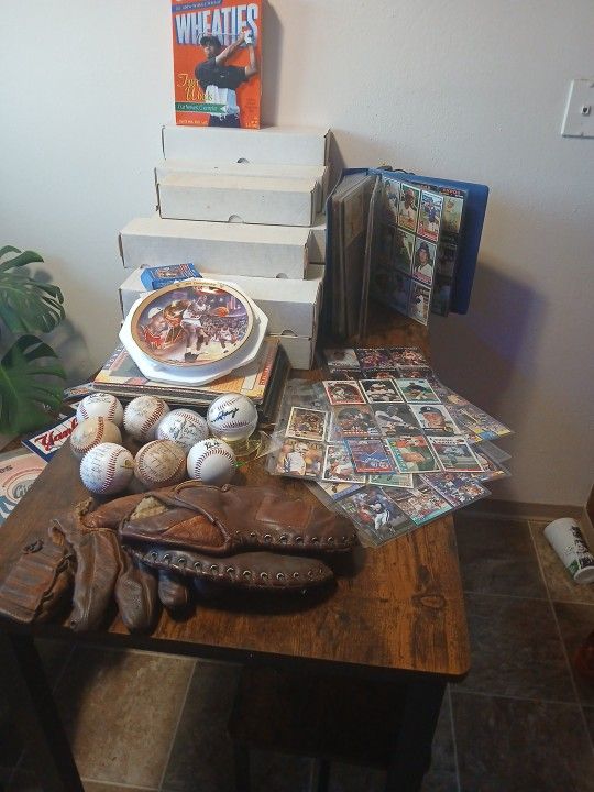 Sports Cards/Memorabilia Collection 