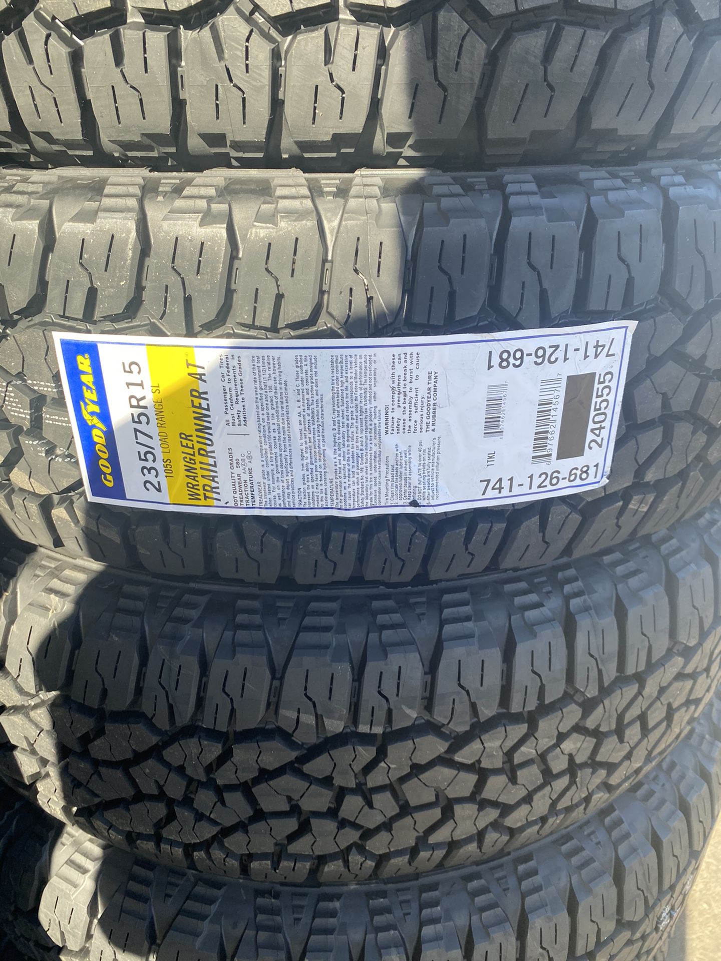 P235/75R15 Good Year Trail runner AT (SPECIAL)