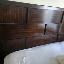 Queen Bedroom SET with ONE Night Stand. 