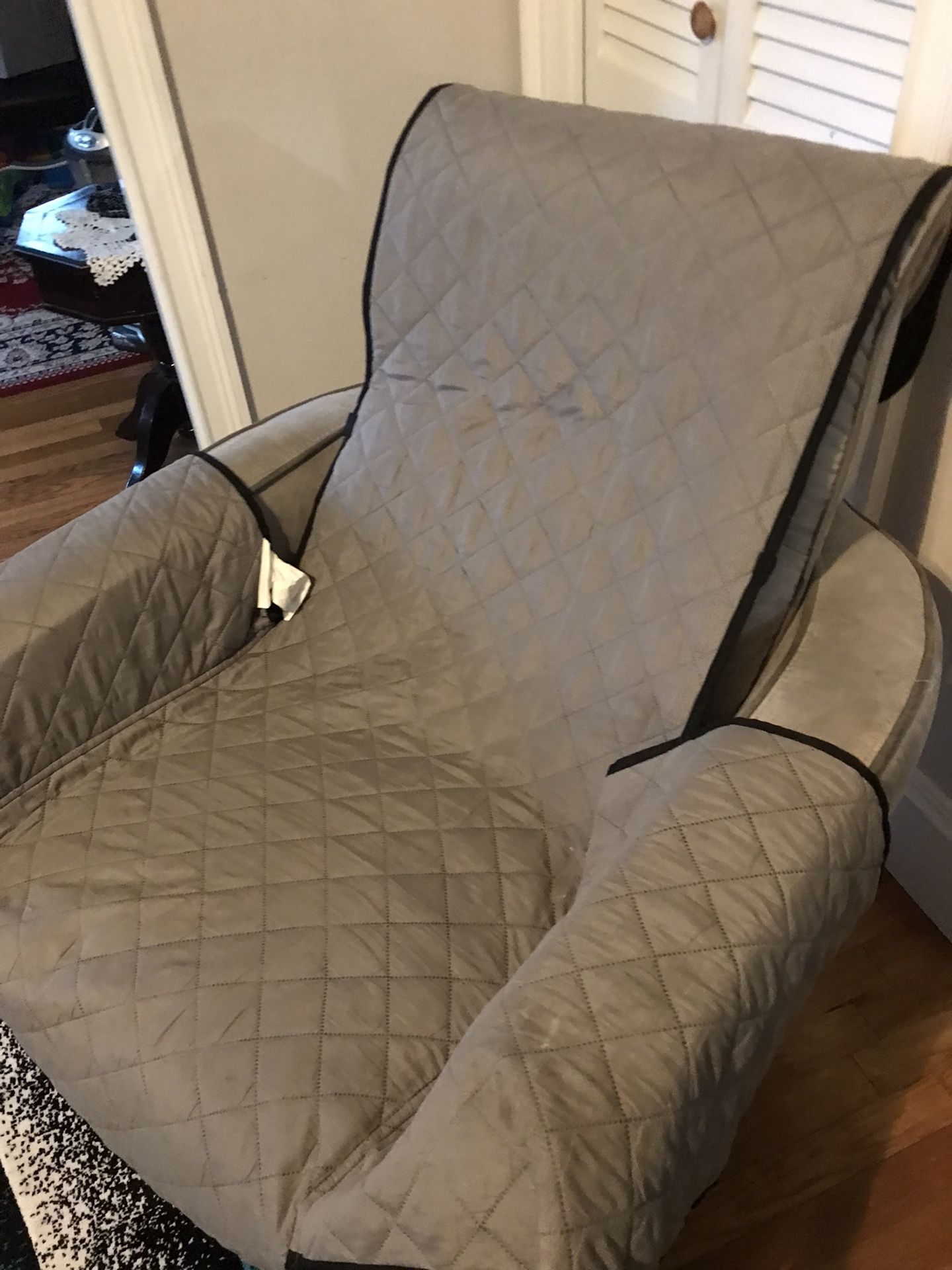 Rolling Sofa Chair Like New $150