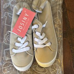 Women’s shoe size 7