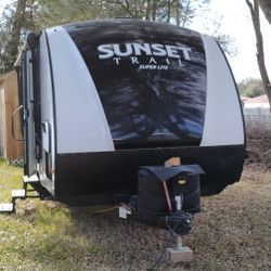 2018 Crossroads super light Sunset Trail 22 ft R 210.