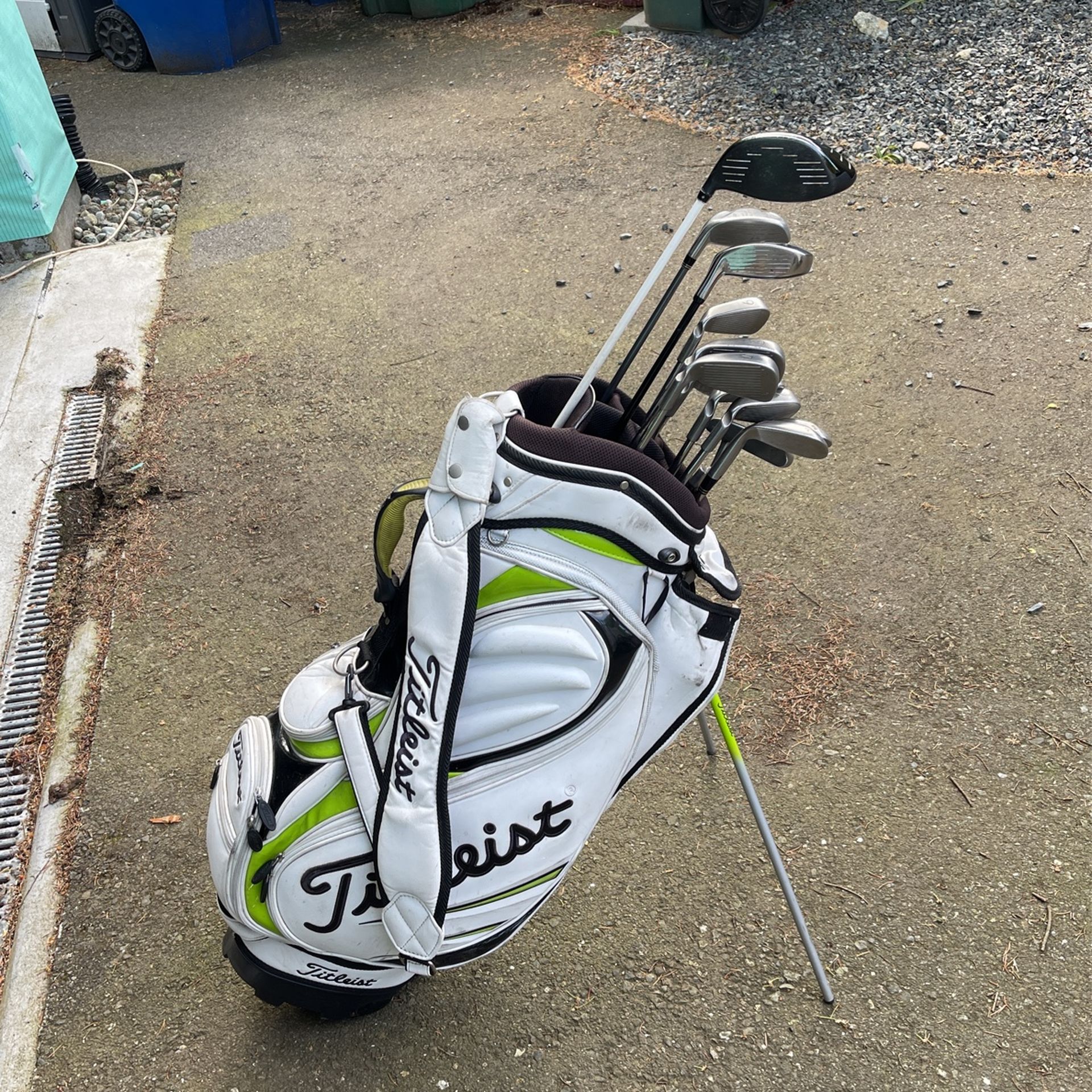 Complete golf Club Set Ping G25 Driver Ping I3 Irons Taylormade Wedges Titleist Staff Bag Ping B60 Putter