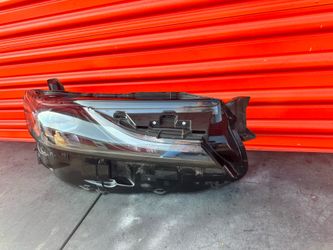 2025 - 2026 Toyota Camry SE LE LED Right Passenger Side Headlight OEM Black