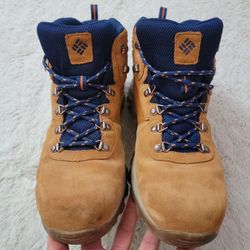 Size 12 Columbia Boot