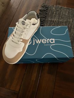 Women’s balance Barefoot