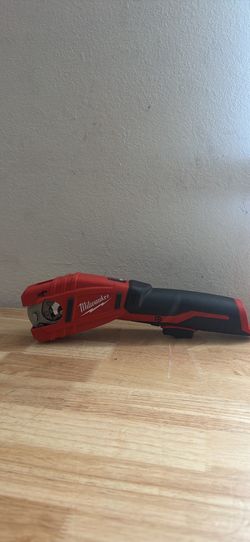 M12 12V Lithium-Ion Cordless Copper Tubing Cutter (Tool-Only)