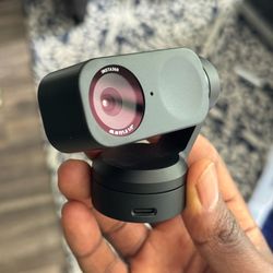 Insta360 Link 2 Pro - AI-Powered 4K Webcam