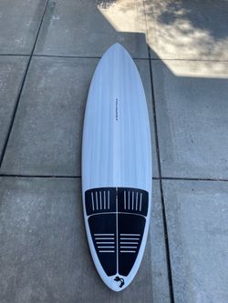 Harley Ingleby Mid 6 Mini surfboard