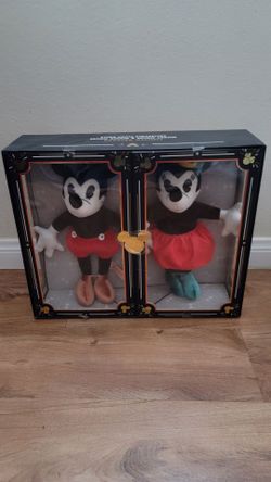 Mickey and Minnie mouse collectible plush dolls