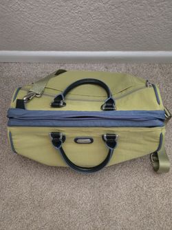 Baggallini carry-on bag