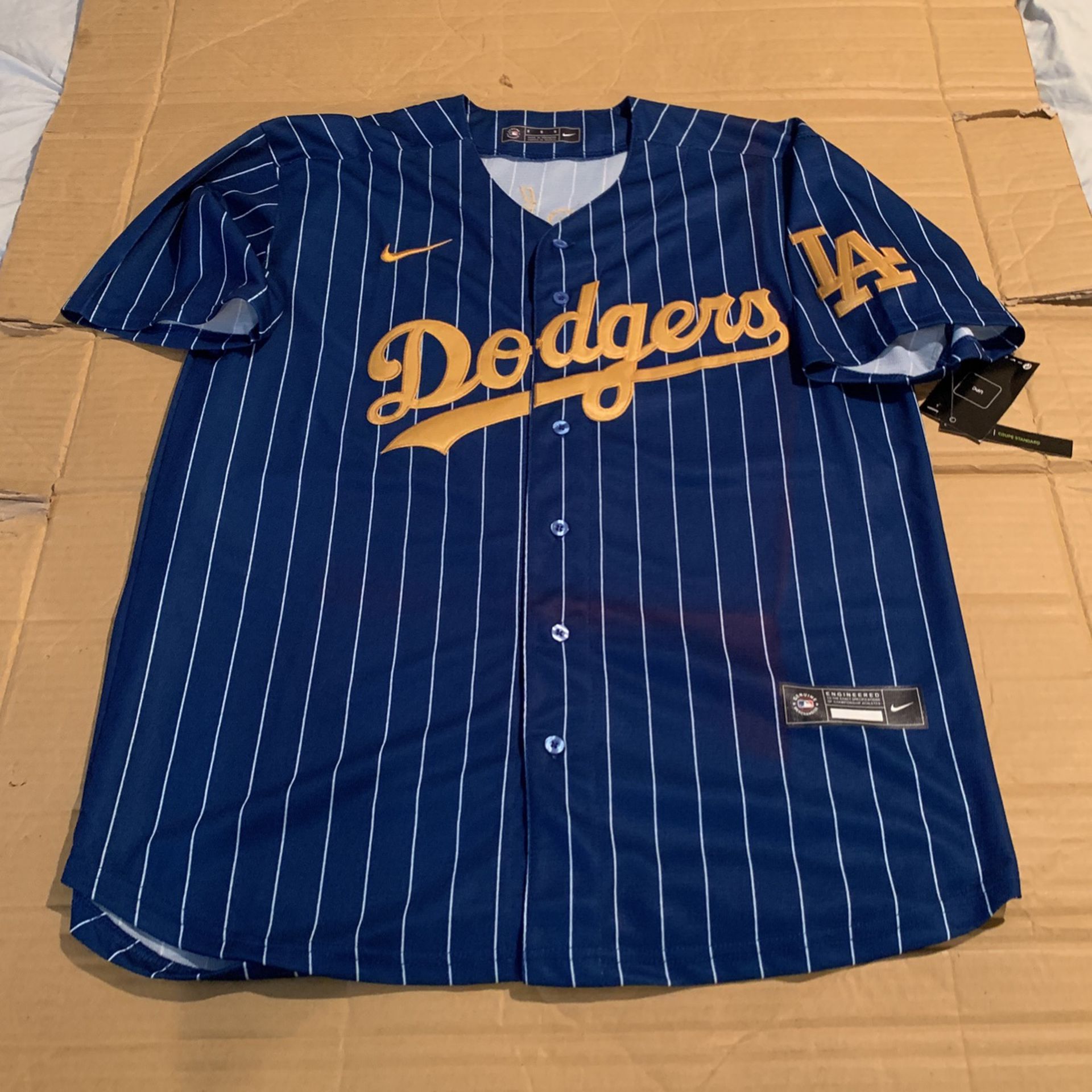 Los Ángeles Dodgers Urias Pinstripe Jersey M, L, XL for Sale in Downey, CA  - OfferUp