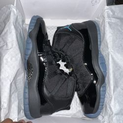 Jordan 11 Gamma Size 6Y/7.5W