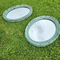 Set of 2 Distressed Vintage Oval Wall Mirrors