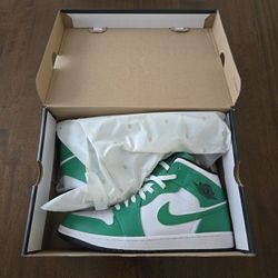 Air Jordan 1 Mid Lucky Green *New*
