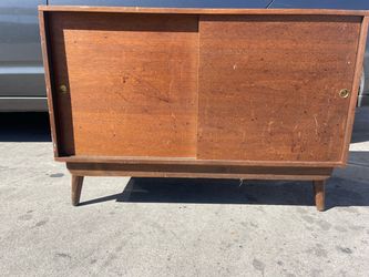 Mid Century Modern Kersting Furniture 32"W 22"T 16"DQuick See Record Cabinet