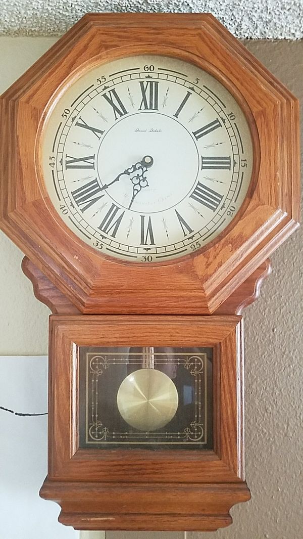 Antique Clock Quartz Winchester Chime Daniel Dakola for Sale in